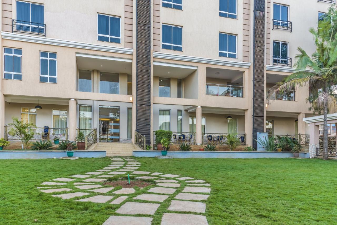 Three Steers Hotel Meru Dış mekan fotoğraf