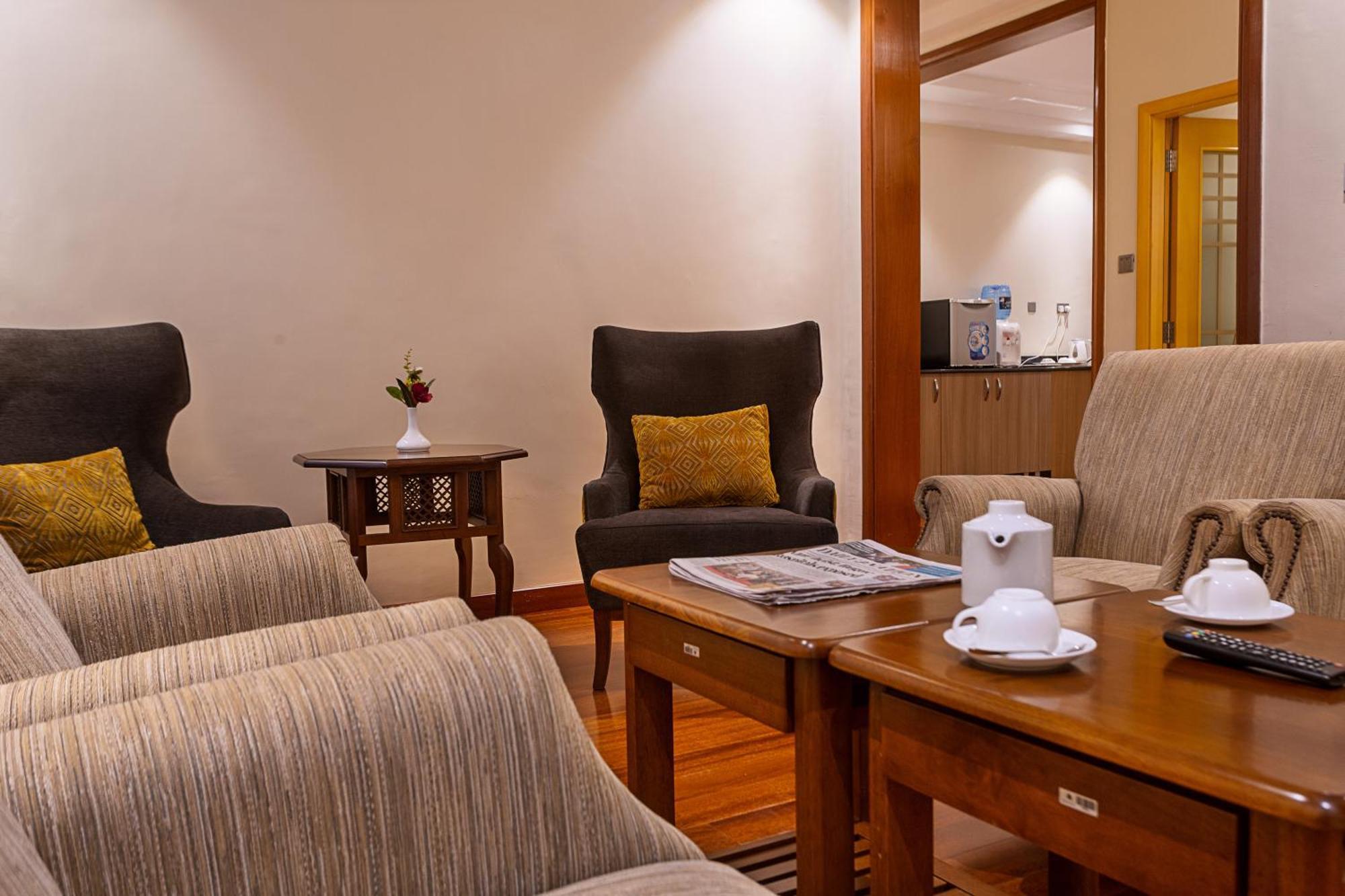 Three Steers Hotel Meru Dış mekan fotoğraf