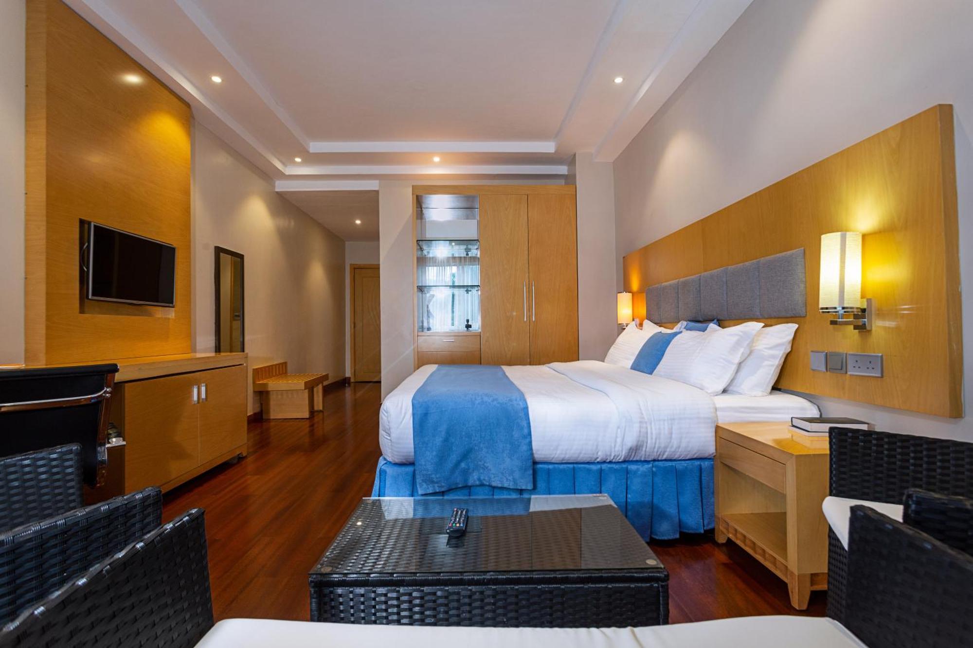 Three Steers Hotel Meru Dış mekan fotoğraf