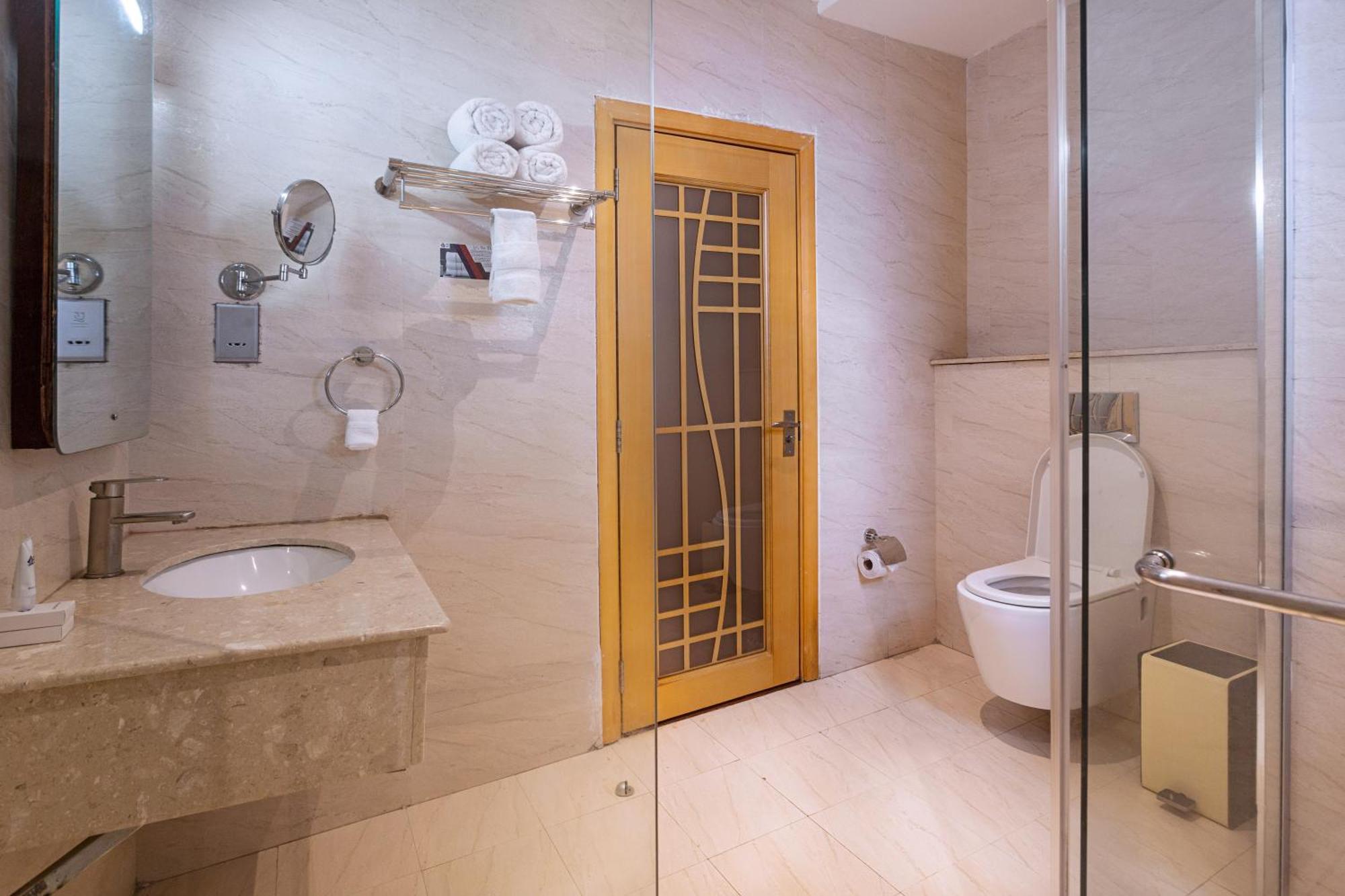 Three Steers Hotel Meru Dış mekan fotoğraf