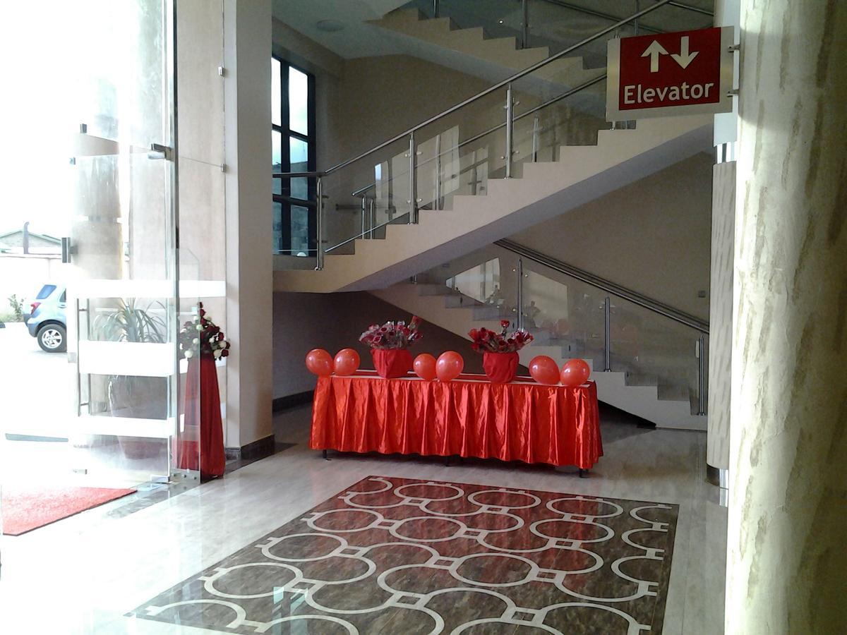 Three Steers Hotel Meru Dış mekan fotoğraf