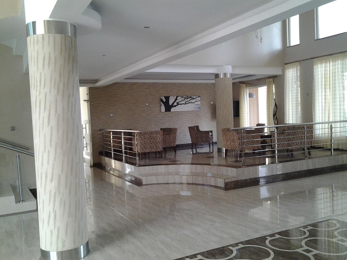 Three Steers Hotel Meru Dış mekan fotoğraf